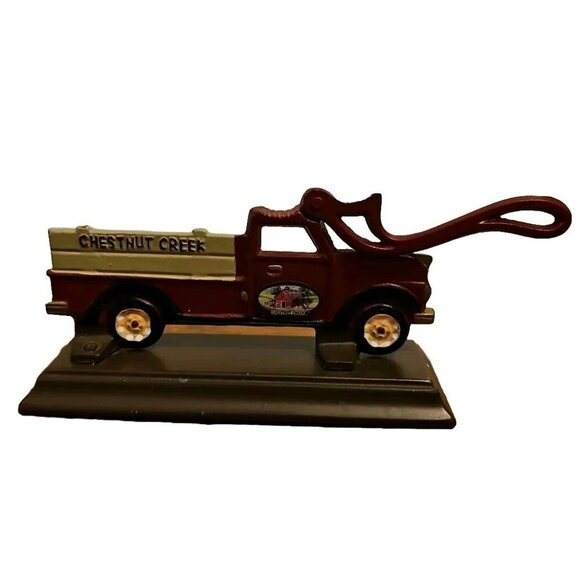 Vintage/Retro Truck Chestnut Creek Nut Cracker Cast Iron Collectible Winter - Picture 4 of 10